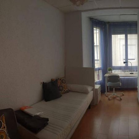 Cozy Apartment In The Heart Of Alicante! Экстерьер фото